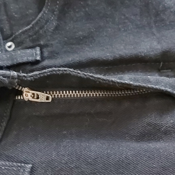 NWOT BDG Jean Pin Up Super High‎ Rise Black Shorts.  Size 25 - Picture 6 of 10